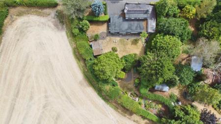 2 bedroom Detached house for sale in Ashby Road, Ticknall, DE73
