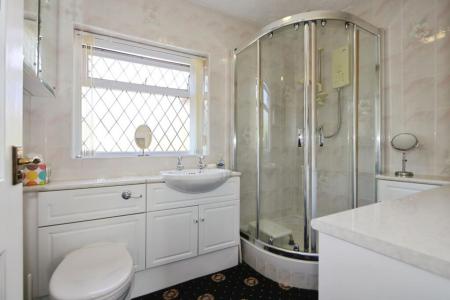 2 bedroom Detached bungalow for sale in Smisby Road, Ashby-De-La-Zouch, LE65