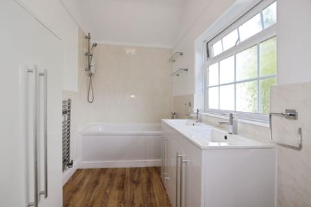 3 bedroom Cottage for sale in Main Street, Ravenstone, LE67