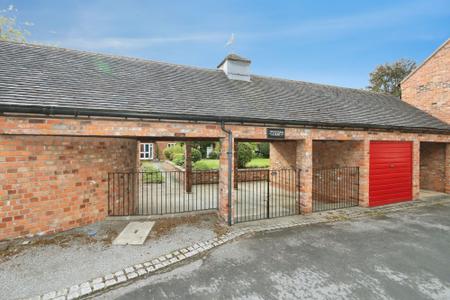 2 bedroom Semi-detached bungalow for sale in Hayes Farm Court, Ticknall, DE73