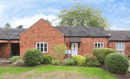 Hayes Farm Court, Ticknall, DE73