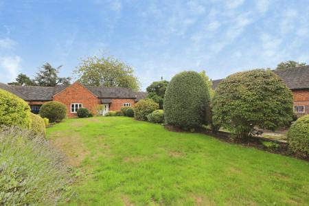 2 bedroom Semi-detached bungalow for sale in Hayes Farm Court, Ticknall, DE73