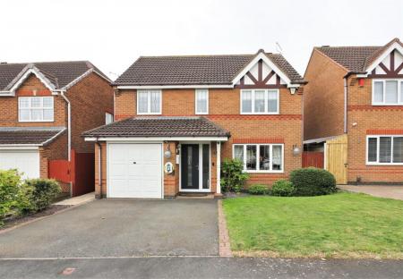 4 bedroom Detached house for sale in Oundle Close, Ashby-De-La-Zouch, LE65