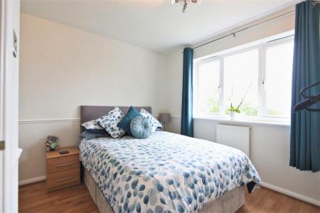 4 bedroom Detached house for sale in Oundle Close, Ashby-De-La-Zouch, LE65