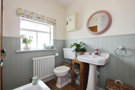 2 bedroom End of terrace house for sale in Wood Street, Ashby-De-La-Zouch, LE65