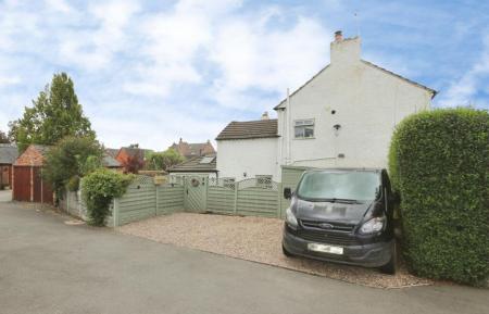 2 bedroom End of terrace house for sale in Wood Street, Ashby-De-La-Zouch, LE65