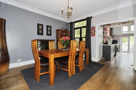 4 bedroom Semi-detached house for sale in Smisby Road, Ashby-De-La-Zouch, LE65