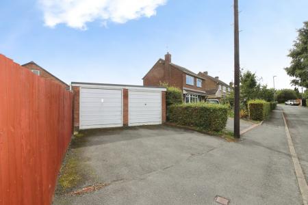 2 bedroom Semi-detached bungalow for sale in Smisby Road, Ashby-De-La-Zouch, LE65