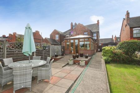 2 bedroom Semi-detached house for sale in Ashby Road, Donisthorpe, DE12