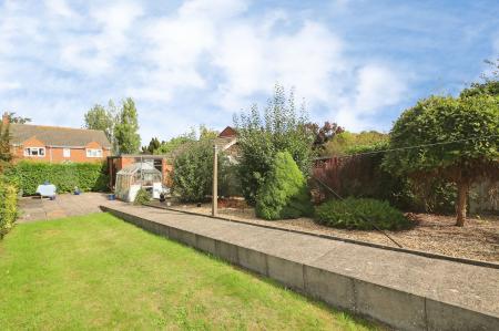 2 bedroom Semi-detached house for sale in Ashby Road, Donisthorpe, DE12