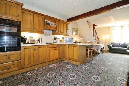 2 bedroom Semi-detached house for sale in Ashby Road, Donisthorpe, DE12
