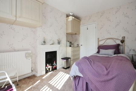 2 bedroom Semi-detached house for sale in Ashby Road, Donisthorpe, DE12