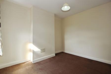 2 bedroom Terraced House for sale in Avenue Road, Ashby-De-La-Zouch, LE65