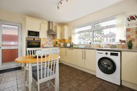 2 bedroom Detached bungalow for sale in Fenton Avenue, Blackfordby, DE11