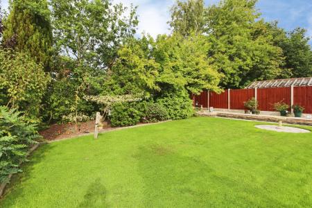 2 bedroom Detached bungalow for sale in Fenton Avenue, Blackfordby, DE11