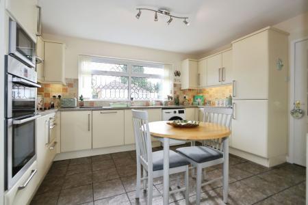 2 bedroom Detached bungalow for sale in Fenton Avenue, Blackfordby, DE11