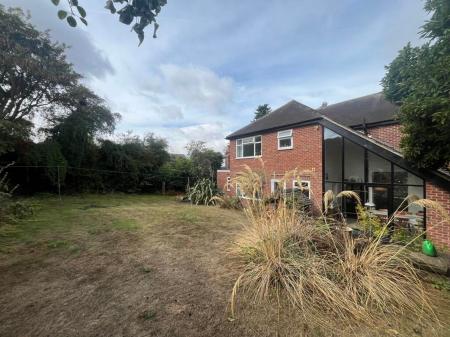 4 bedroom Detached house for sale in Queens Street, Measham, DE12