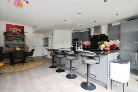 5 bedroom Detached house for sale in School Lane, Ashby-De-La-Zouch, LE65