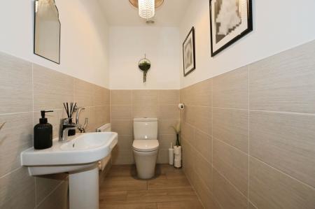 5 bedroom Detached house for sale in School Lane, Ashby-De-La-Zouch, LE65