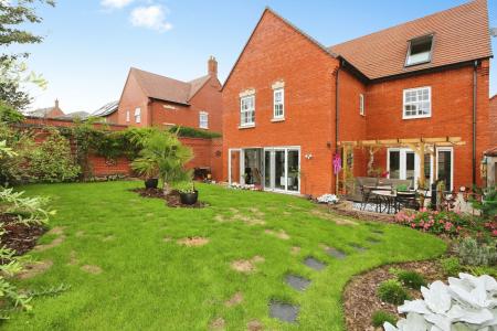 5 bedroom Detached house for sale in School Lane, Ashby-De-La-Zouch, LE65