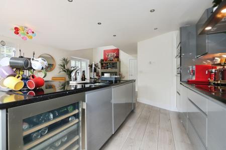 5 bedroom Detached house for sale in School Lane, Ashby-De-La-Zouch, LE65