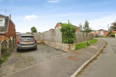 3 bedroom Semi-detached house for sale in Malvern Crescent, Ashby-De-La-Zouch, LE65