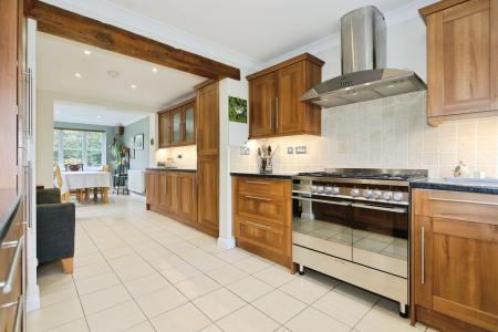 4 bedroom Detached house for sale in Oaklands Way, Melbourne, DE73