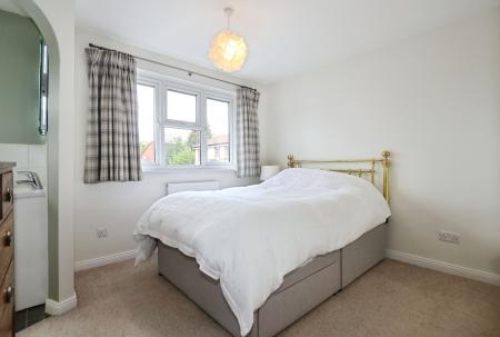4 bedroom Detached house for sale in Oaklands Way, Melbourne, DE73