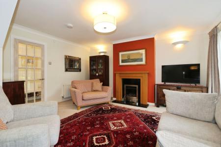4 bedroom Detached house for sale in Oaklands Way, Melbourne, DE73
