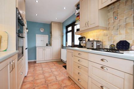 4 bedroom Detached house for sale in Winchester Way, Ashby-De-La-Zouch, LE65