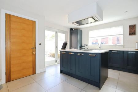 3 bedroom Semi-detached house for sale in Iris Close, Appleby Magna, DE12