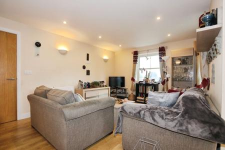 2 bedroom Flat for sale in Station Road, Ashby-De-La-Zouch, LE65