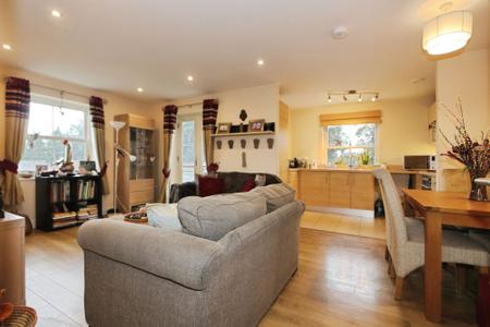 2 bedroom Flat for sale in Station Road, Ashby-De-La-Zouch, LE65