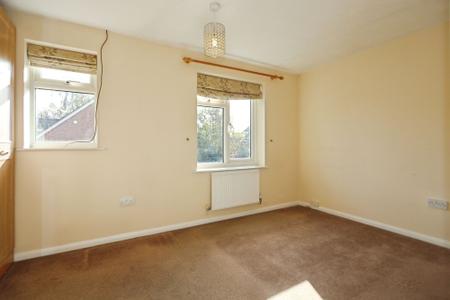 3 bedroom Semi-detached house for sale in Hackett Close, Ashby-De-La-Zouch, LE65