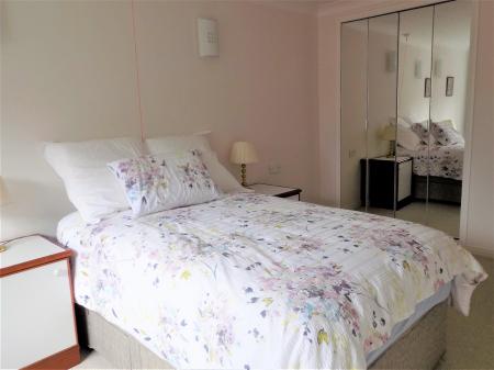 1 bedroom Apartment for sale in Brielen Court, Radcliffe-On-Trent, Nottingham