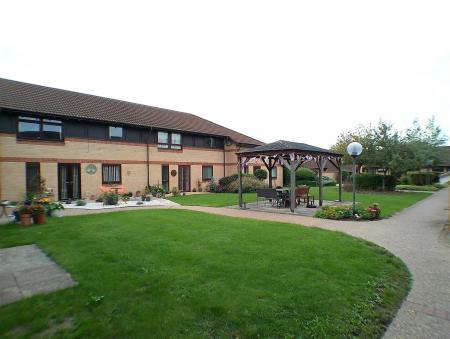 2 bedroom Apartment for sale in Harrison Court, Bingham, Nottingham
