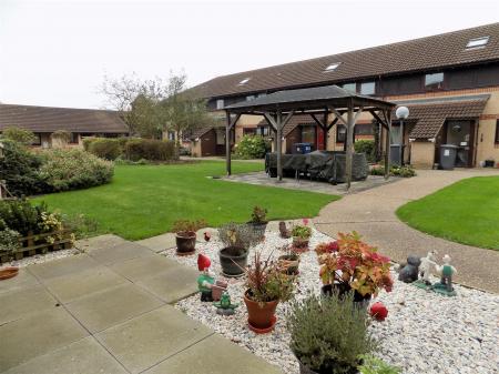 2 bedroom Property for sale in Harrison Court, Bingham
