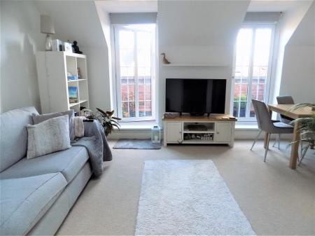 1 bedroom Apartment for sale in Cutlers Court, Radcliffe-On-Trent, Nottingham