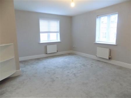 2 bedroom Apartment for sale in Cutlers Court, Radcliffe-On-Trent, Nottingham