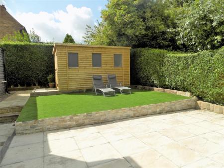 2 bedroom Semi-detached house for sale in Chesterfield Avenue, Bingham