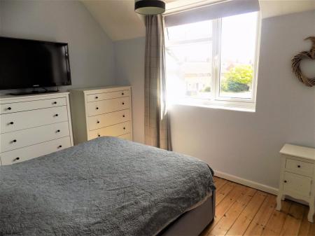 2 bedroom Semi-detached house for sale in Chesterfield Avenue, Bingham