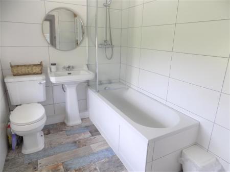 2 bedroom Semi-detached house for sale in Chesterfield Avenue, Bingham