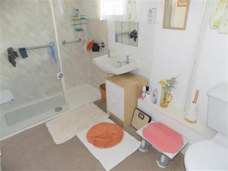 3 bedroom Detached house for sale in Beckingthorpe Drive, Bottesford, Nottingham