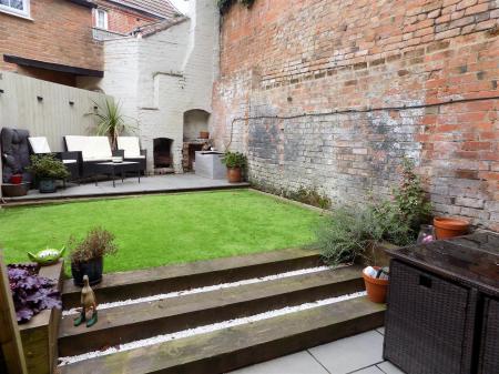 2 bedroom Character Property for sale in Main Street, East Bridgford, Nottingham