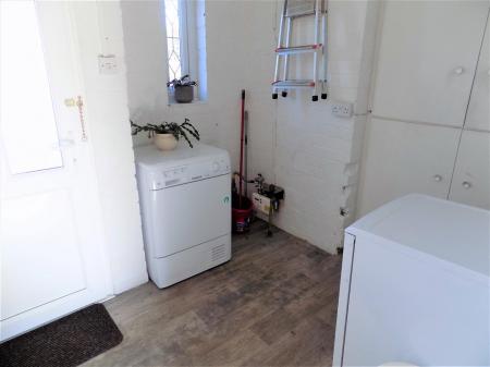 3 bedroom Terraced House for sale in Queens Court, Bingham