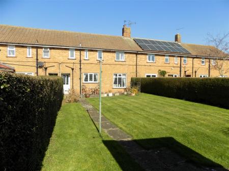 3 bedroom Terraced House for sale in Queens Court, Bingham