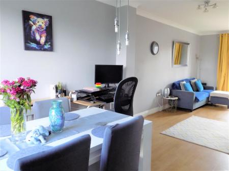 3 bedroom Town house for sale in Hudson Way, Radcliffe-On-Trent