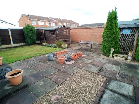 2 bedroom Detached bungalow for sale in Glendoe Grove, Bingham