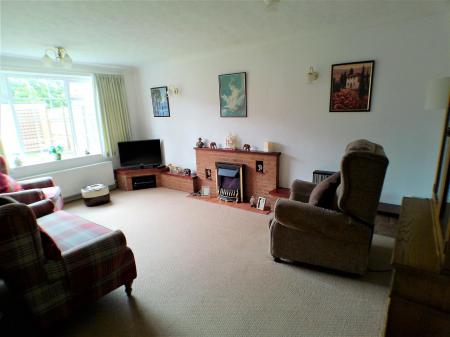 2 bedroom Detached bungalow for sale in Glendoe Grove, Bingham