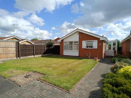 2 bedroom Detached bungalow for sale in Glendoe Grove, Bingham